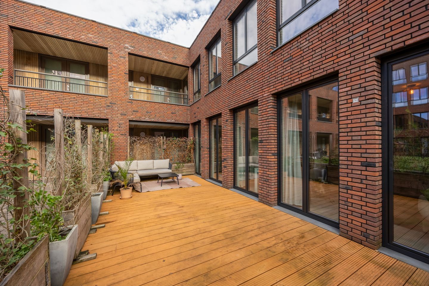 Modern apartment with spacious roof terrace in Nijmegen Oud-West — 26