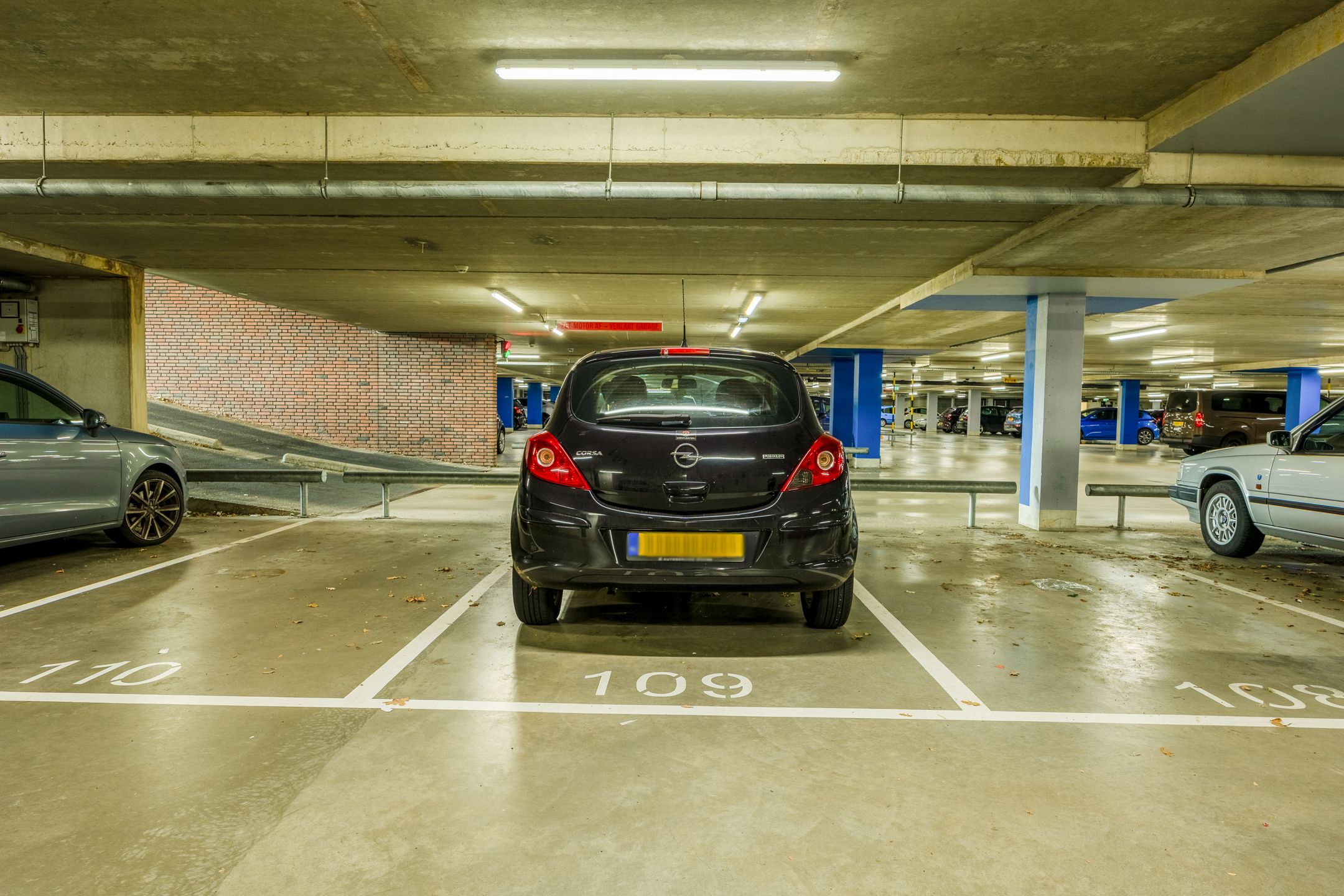 Modern apartment with spacious roof terrace in Nijmegen Oud-West — 27