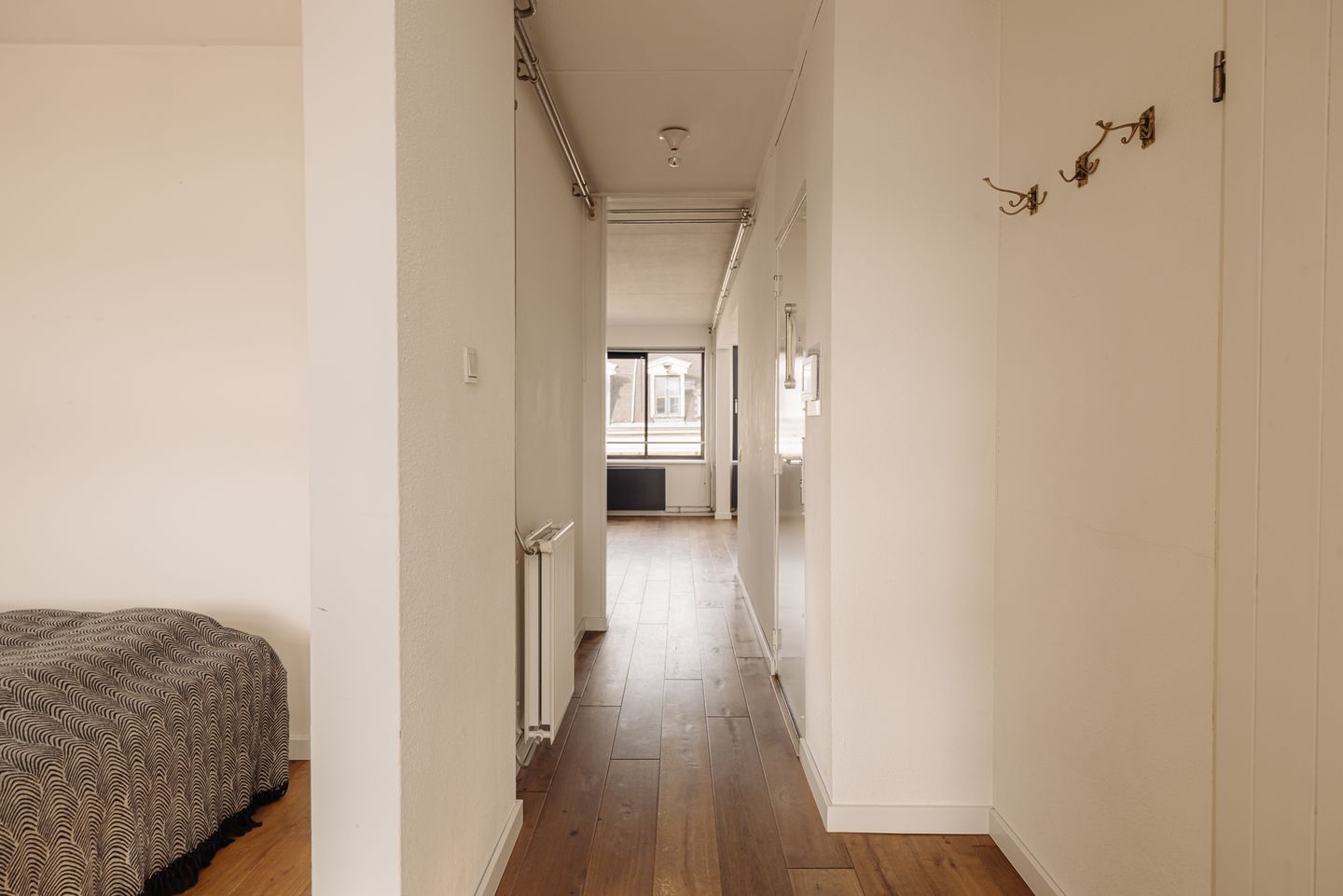 Light Penthouse Apartment with South-Facing Rooftop Terrace in De Pijp — 14