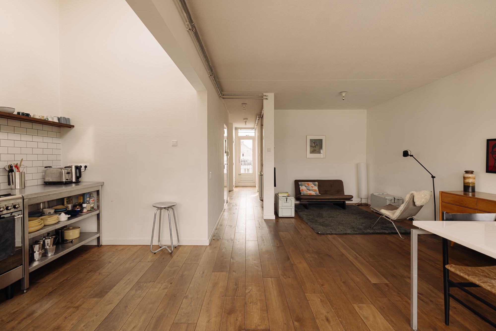 Light Penthouse Apartment with South-Facing Rooftop Terrace in De Pijp — 12
