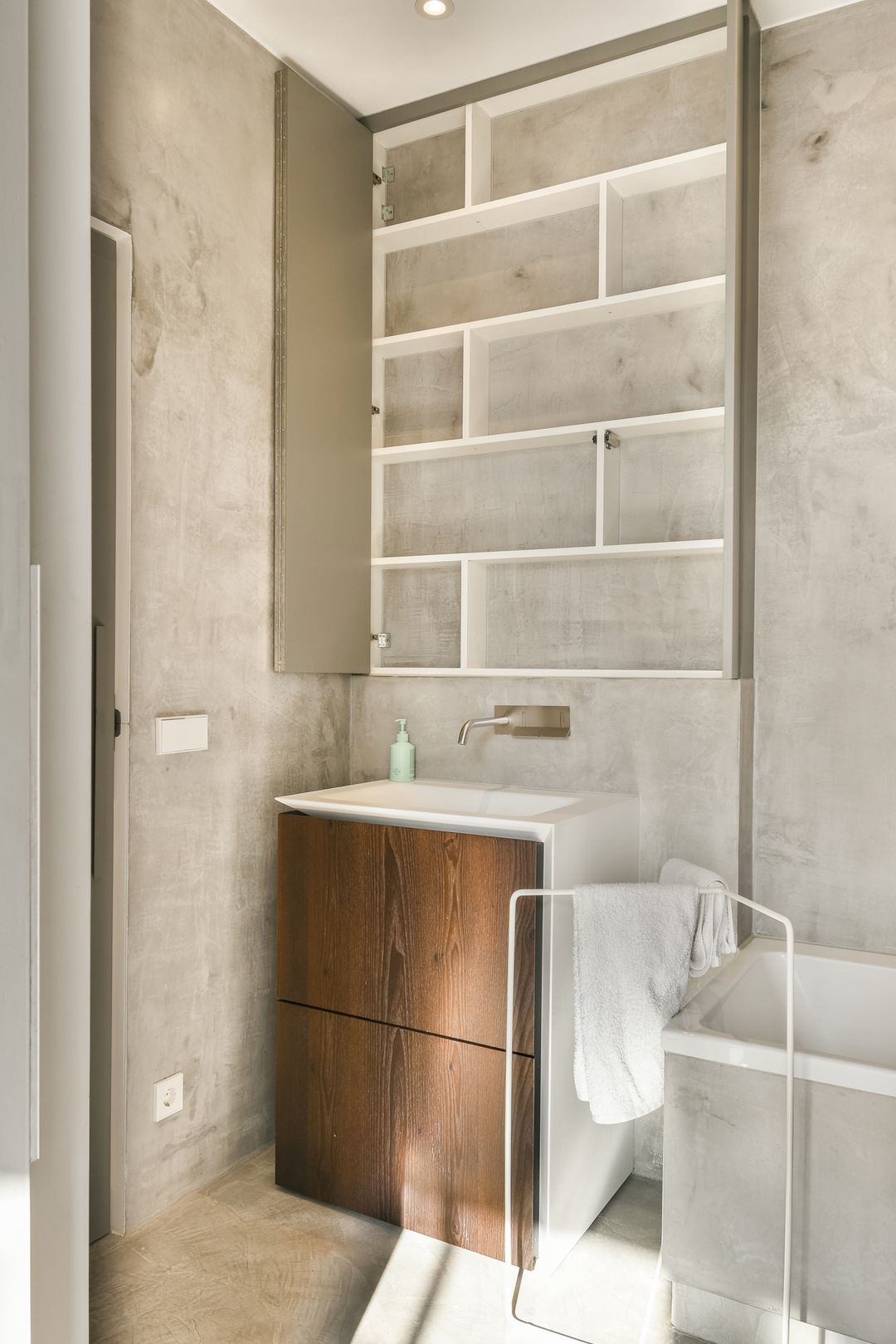 Foto 22 van Roerstraat 85-3