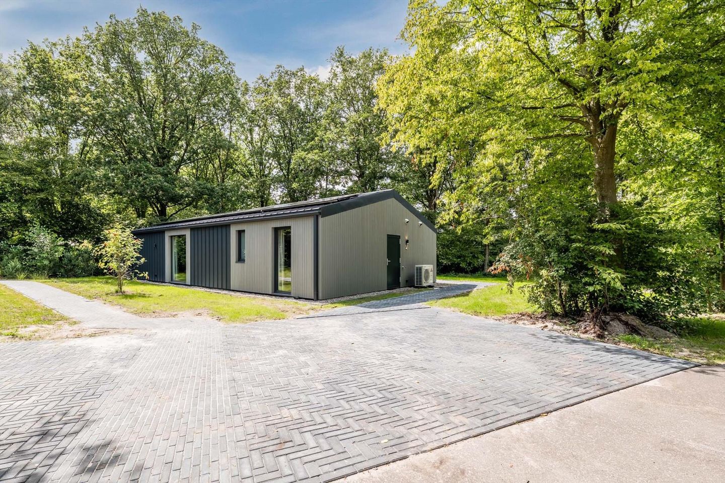 Photo 1 of Beetserweg 6-8C