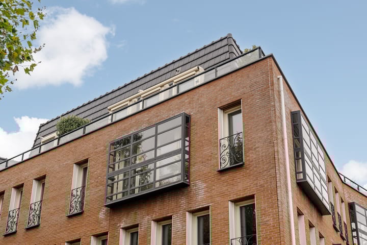 Photo 2 of Prins Bernhardlaan 15