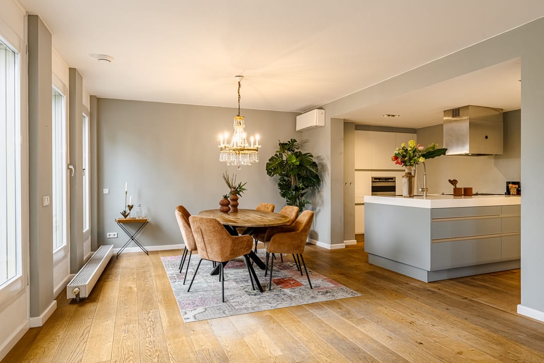 Luxurious Spacious Apartment with Scenic Views in Amstelveen — 15
