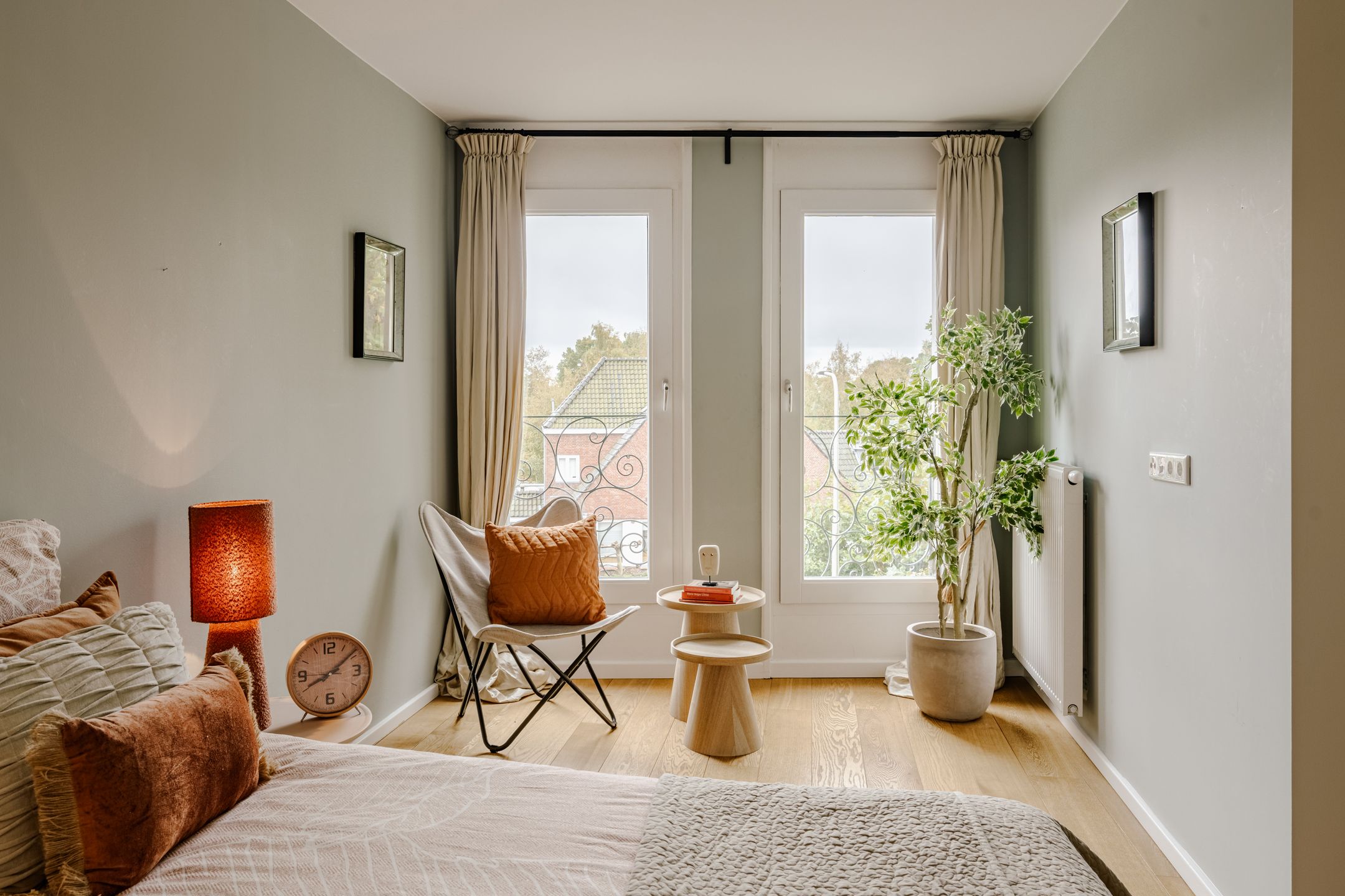 Luxurious Spacious Apartment with Scenic Views in Amstelveen — 29