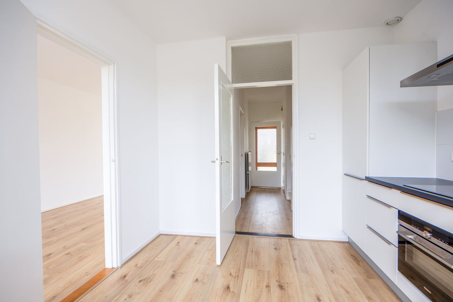 Foto 10 van Wagenaarstraat 108