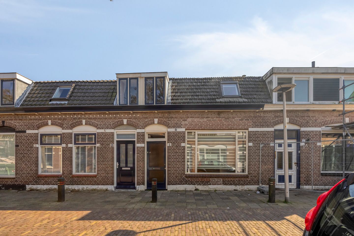 Foto 1 van van der Veldstraat 4