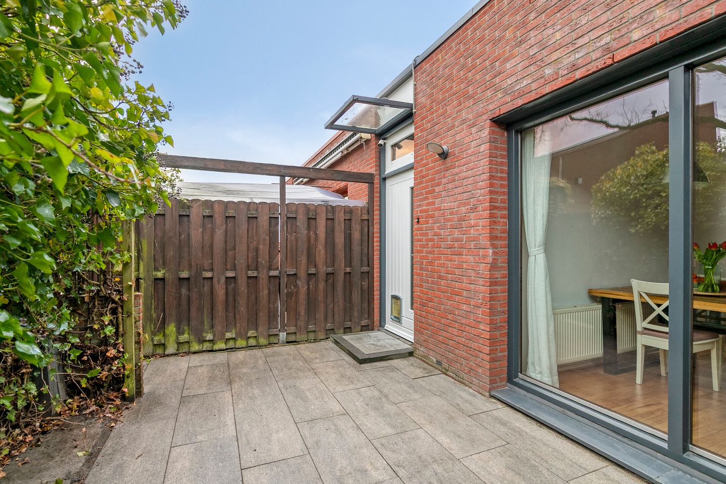 Spacious End Terrace Home with Multiple Outdoor Spaces in Grasrijk — 42