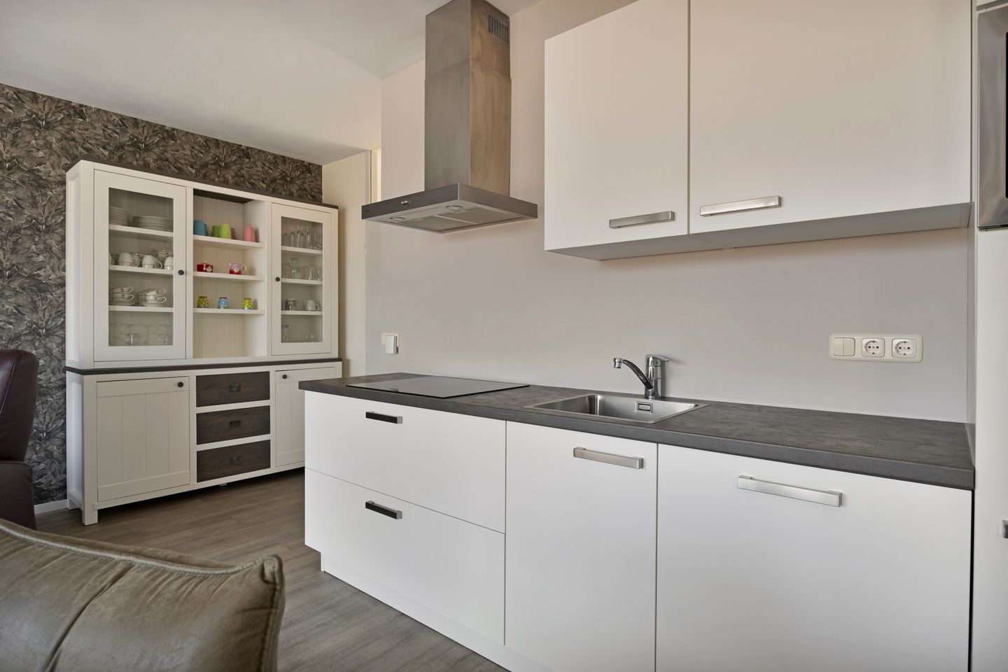 Centrally located apartment with free view and parking in Klazienaveen — 19