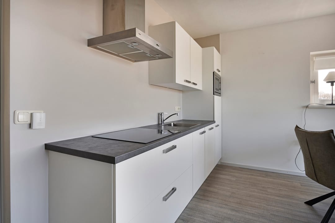 Centrally located apartment with free view and parking in Klazienaveen — 17