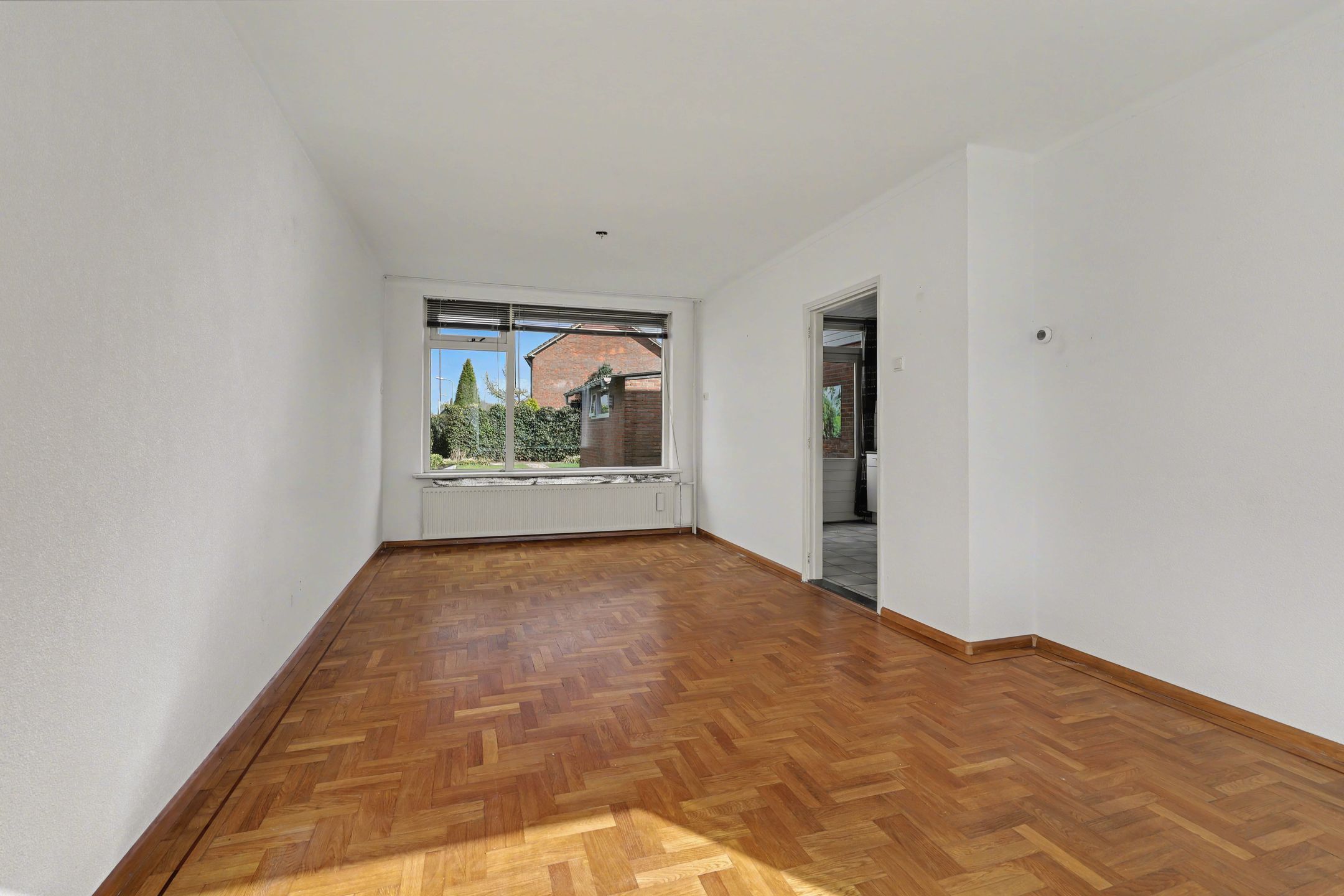 Photo 9 of Baroniestraat 38