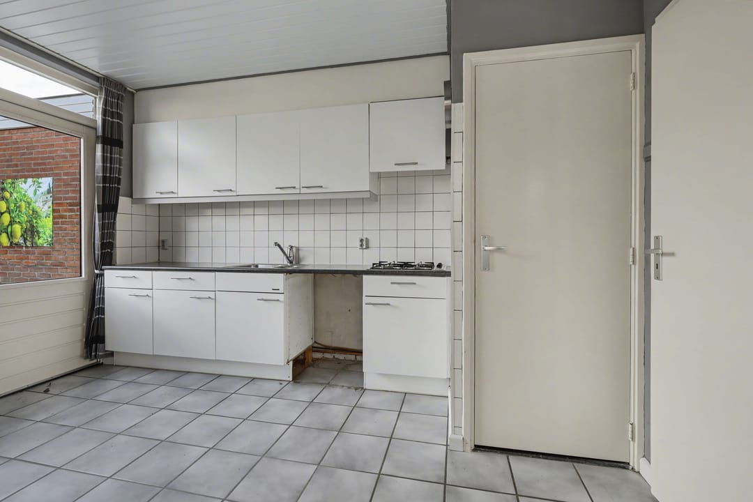 Photo 13 of Baroniestraat 38
