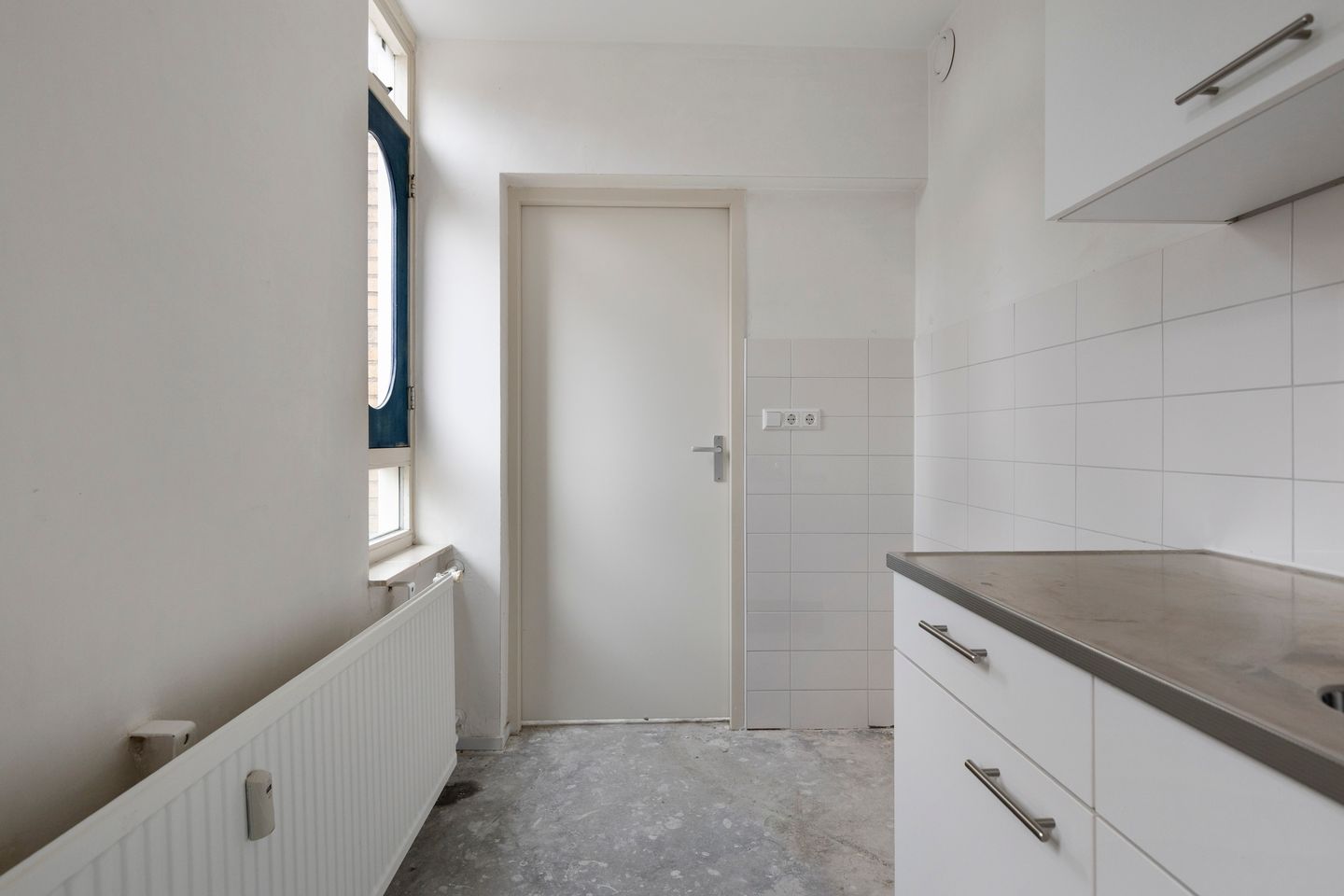 Light 2-room apartment with new bathroom in car-free complex — 17