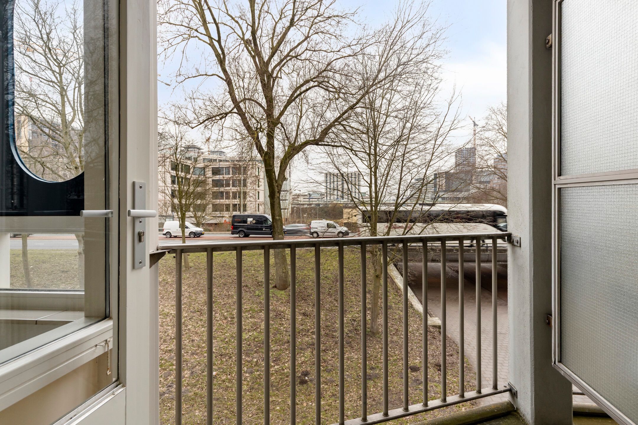 Light 2-room apartment with new bathroom in car-free complex — 18