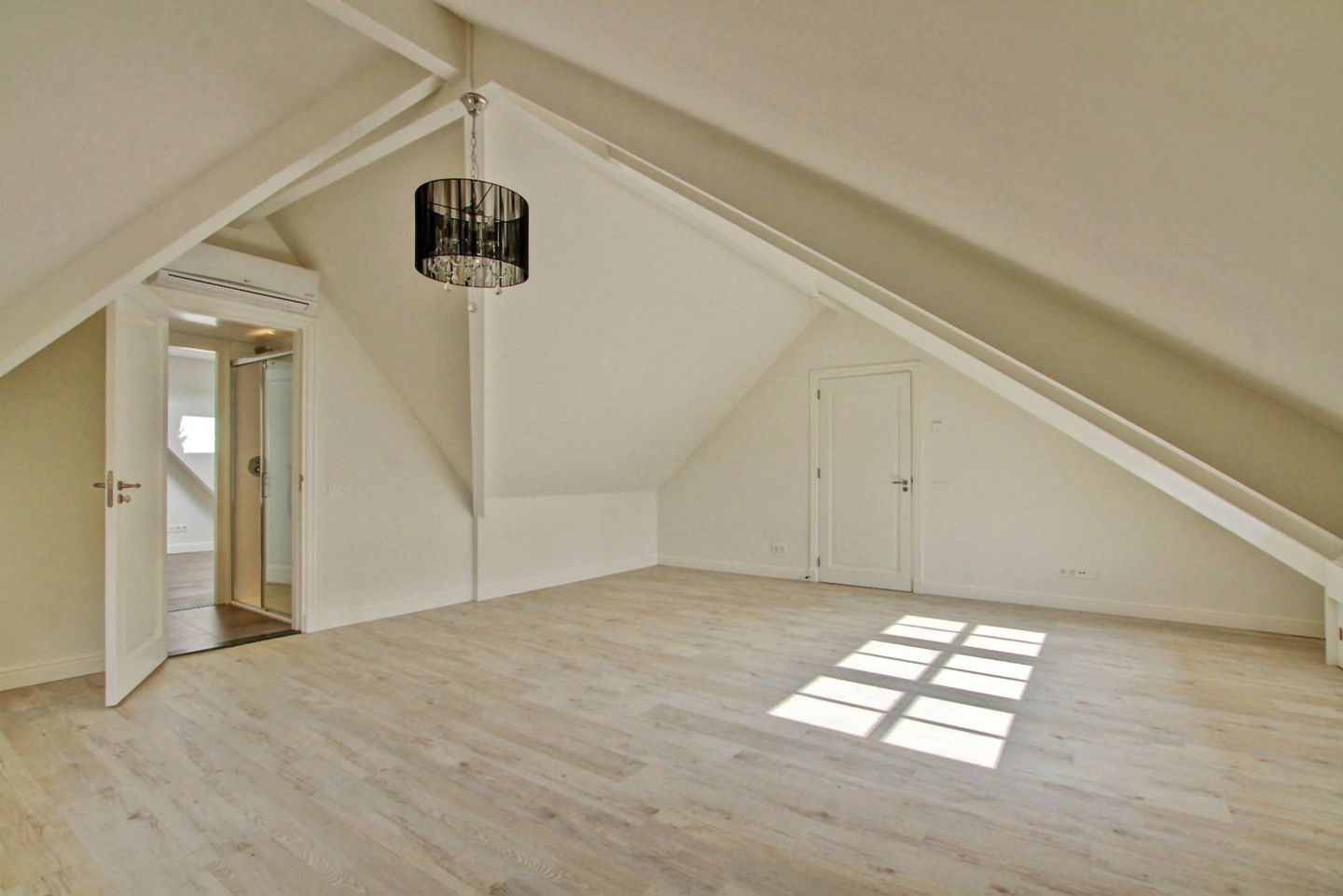 Foto 20 van Oud-Loosdrechtsedijk 226