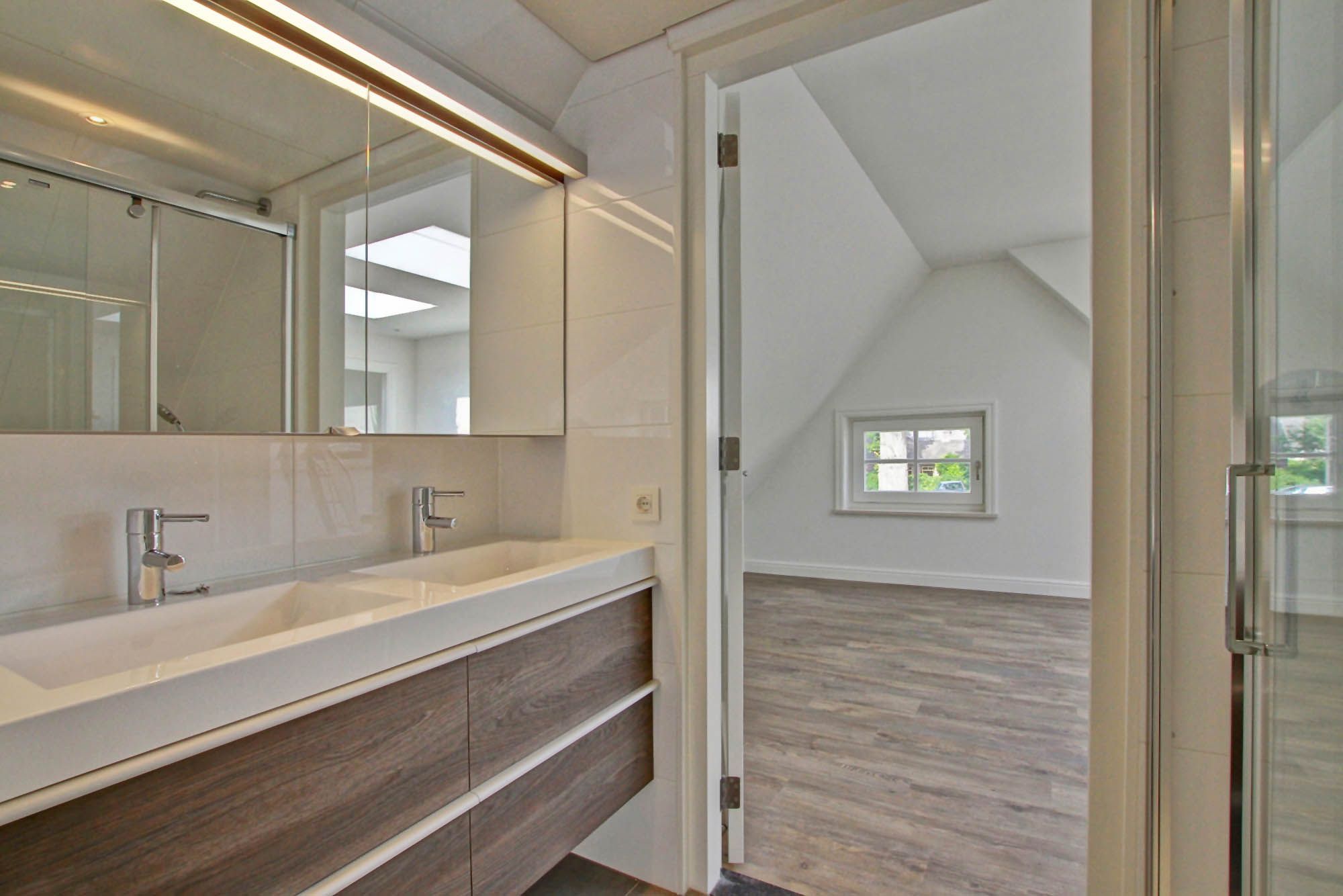 Foto 21 van Oud-Loosdrechtsedijk 226