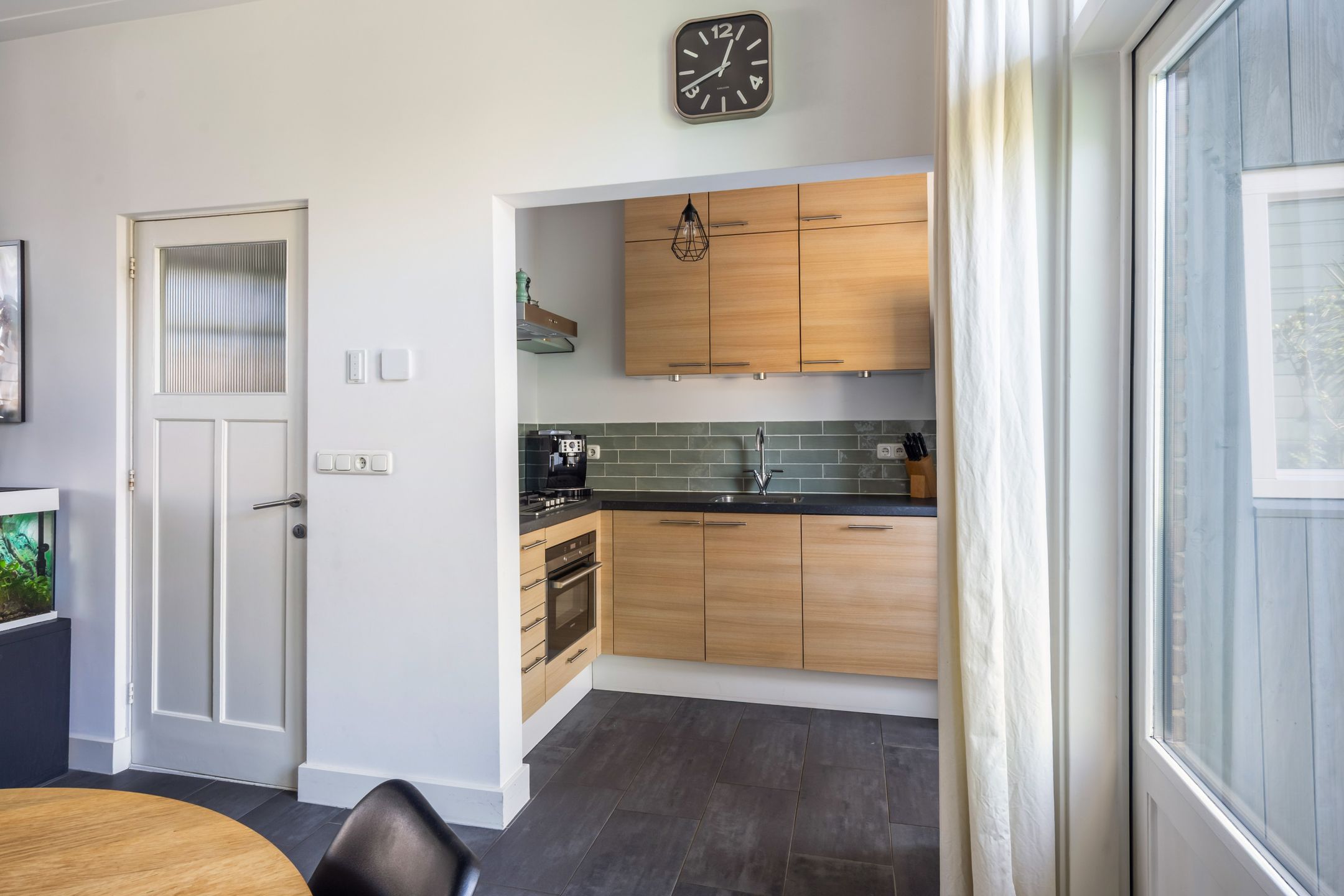 Charming 1920s Terraced Family Home with Four Bedrooms and Energy Label B — 12