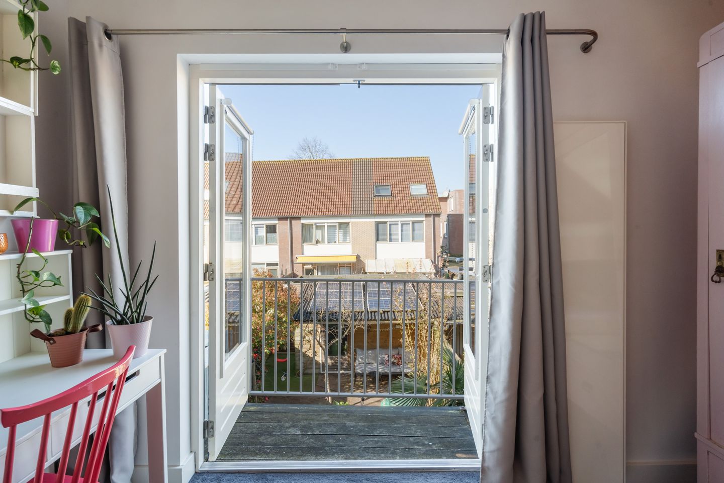 Charming 1920s Terraced Family Home with Four Bedrooms and Energy Label B — 19