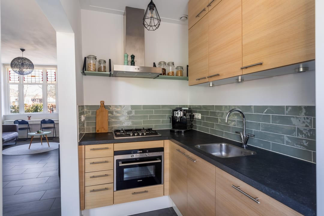 Charming 1920s Terraced Family Home with Four Bedrooms and Energy Label B — 13
