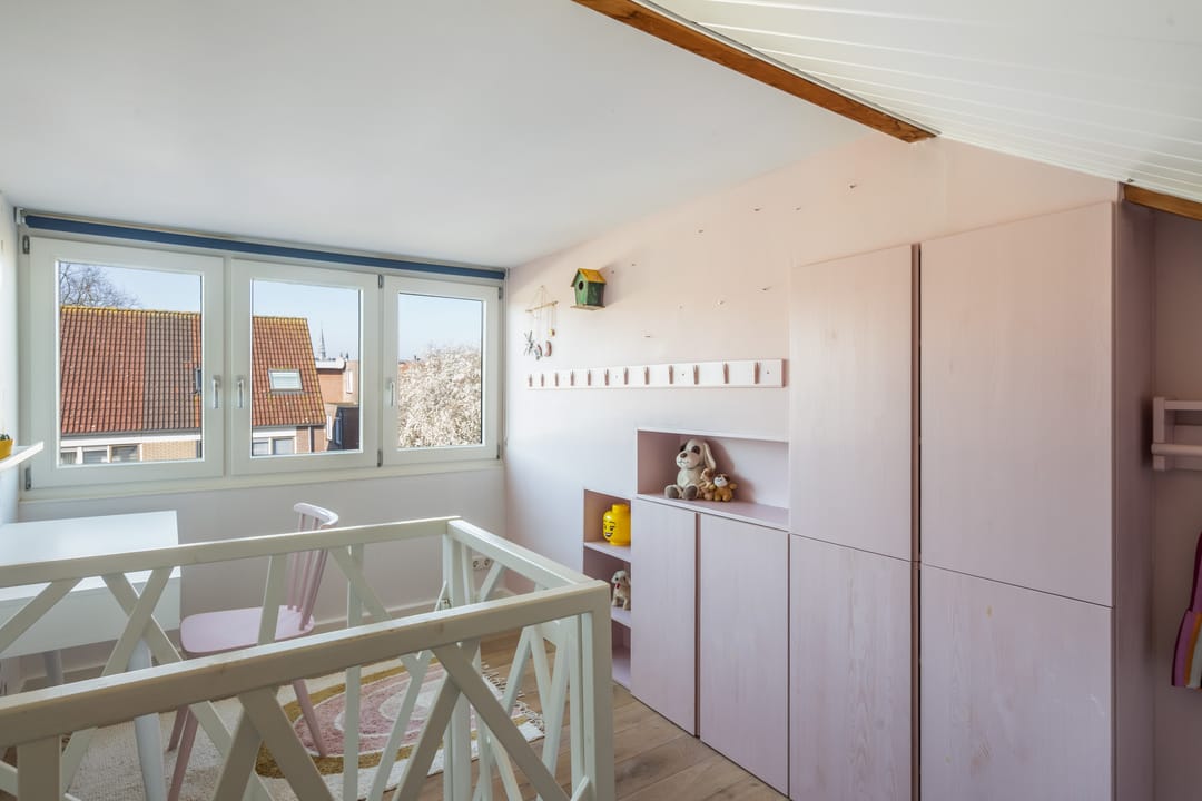 Charming 1920s Terraced Family Home with Four Bedrooms and Energy Label B — 23