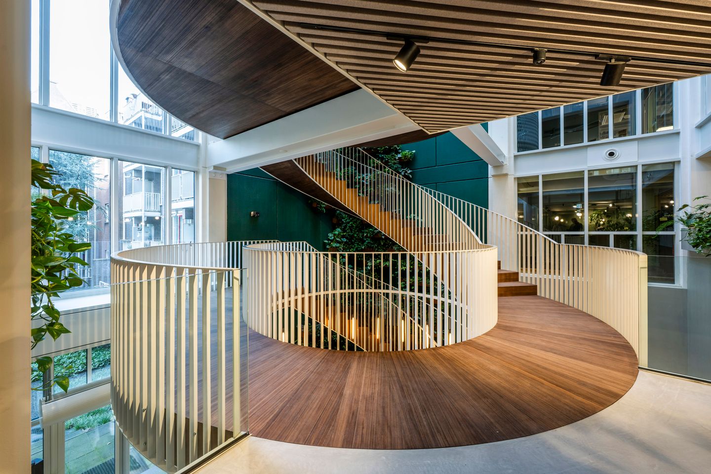 View photo 3 of Rembrandtplein 29