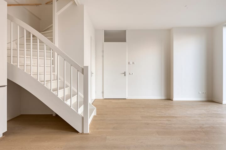 Photo 2 of Elzenhagensingel 1227