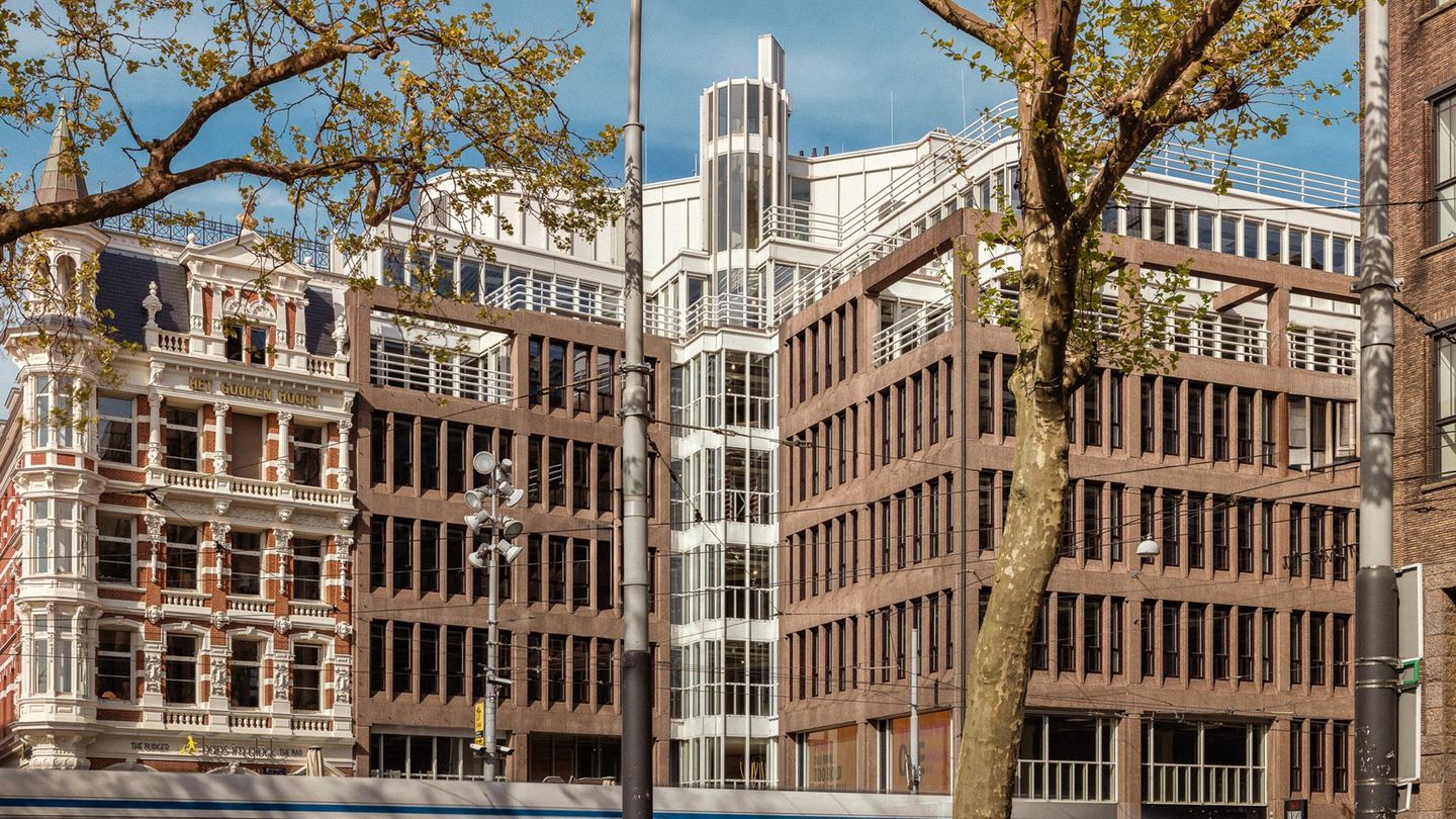 View photo 1 of Rembrandtplein 29