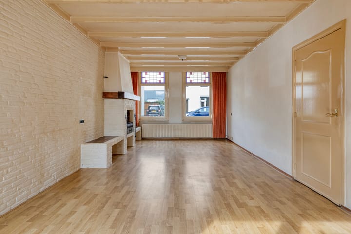 Photo 3 of Bergstraat 48