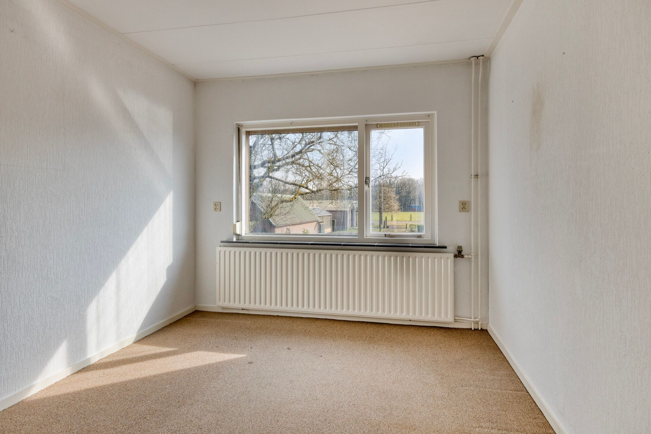 Photo 12 of Bergstraat 48