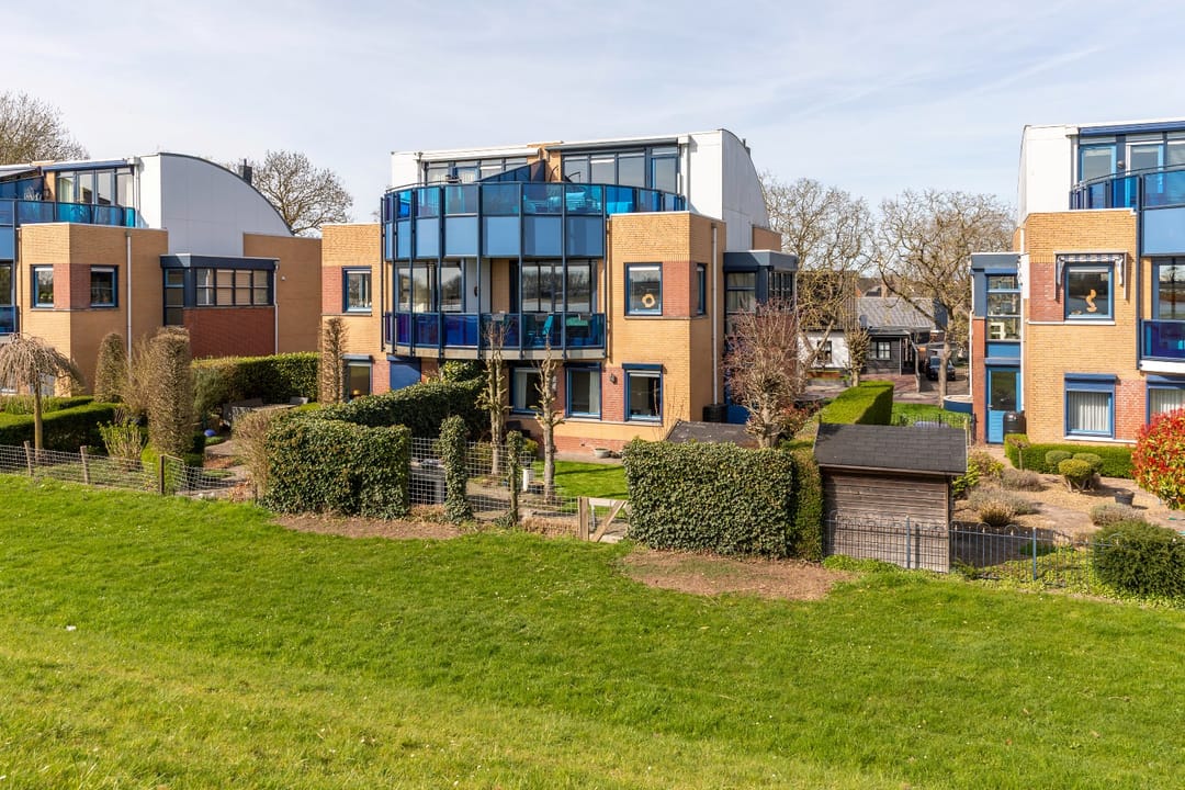 Unieke Tussenwoning met Panoramisch Uitzicht op de Rivier in Ochten