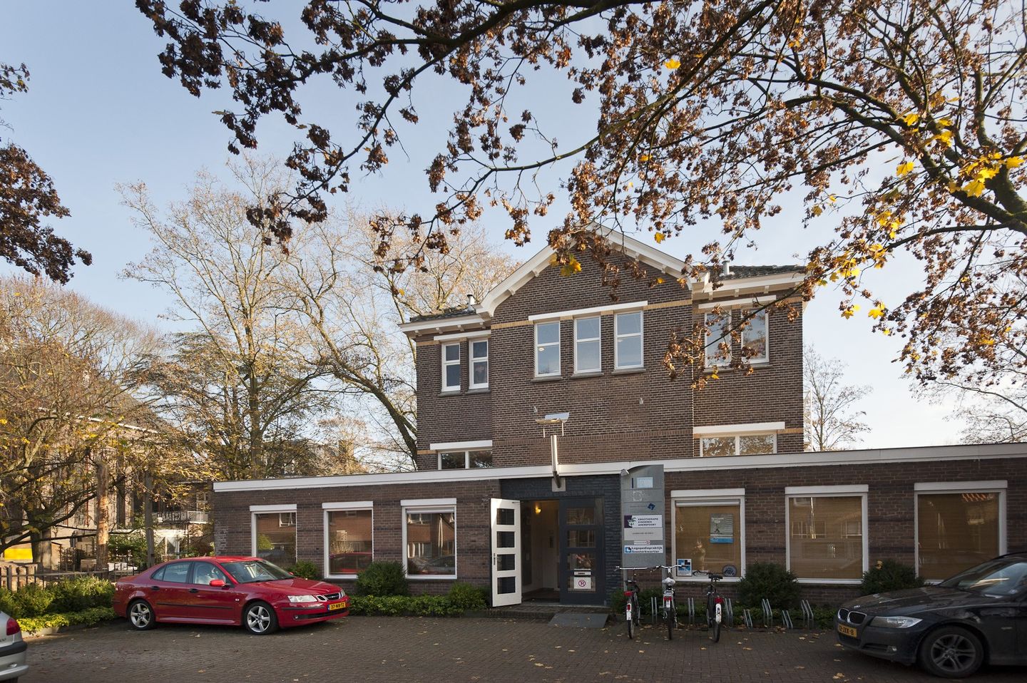 View photo 1 of Paulus Borstraat 37