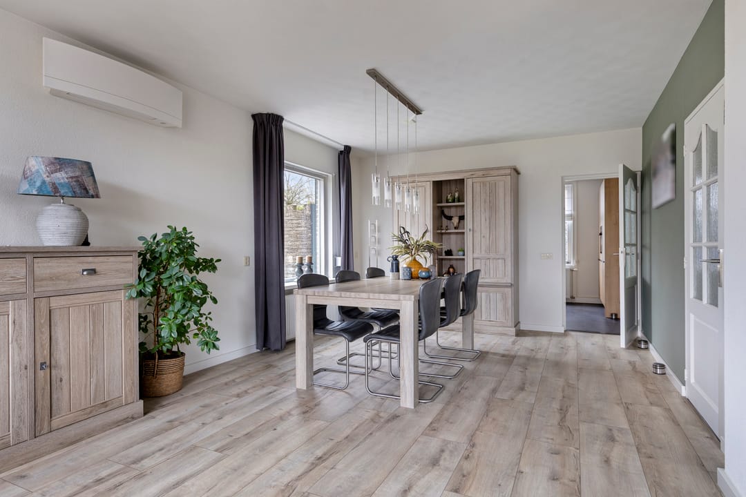 Foto 13 van Bizetlaan 1