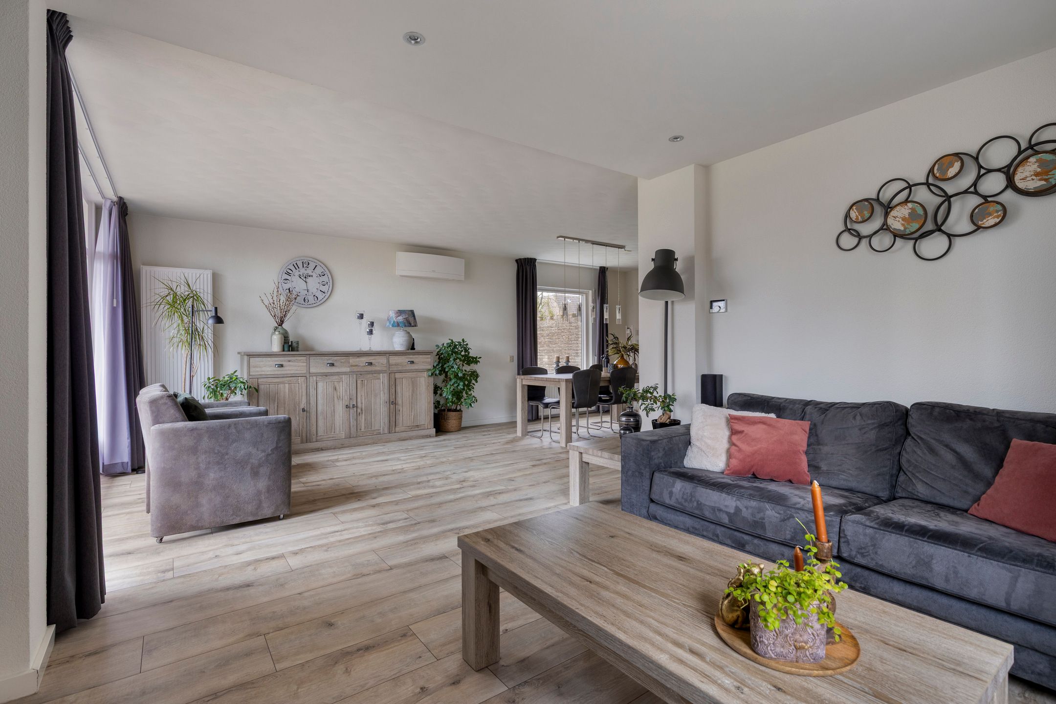 Foto 12 van Bizetlaan 1