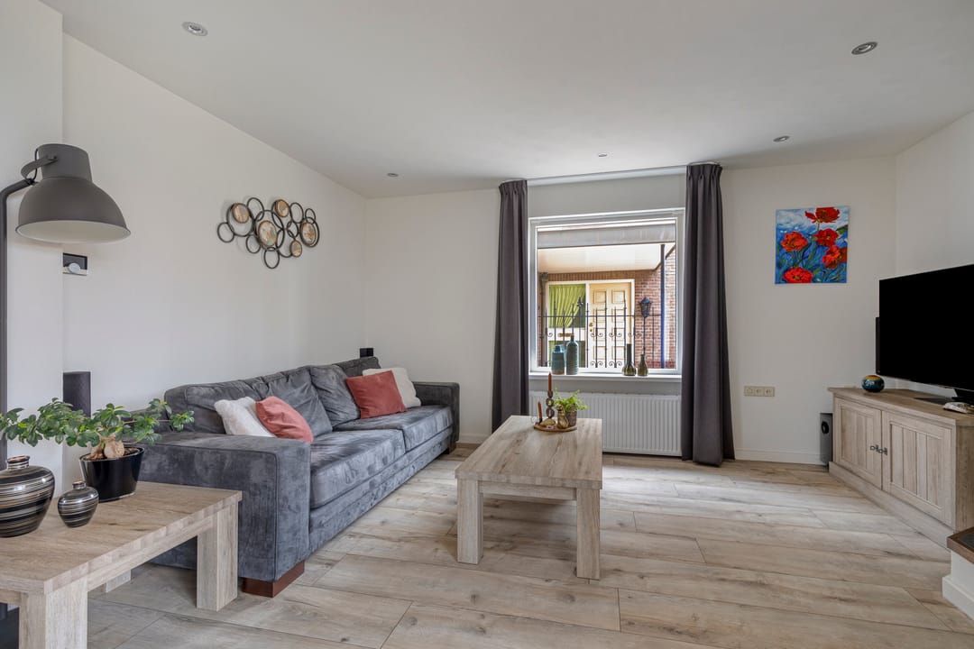 Foto 11 van Bizetlaan 1