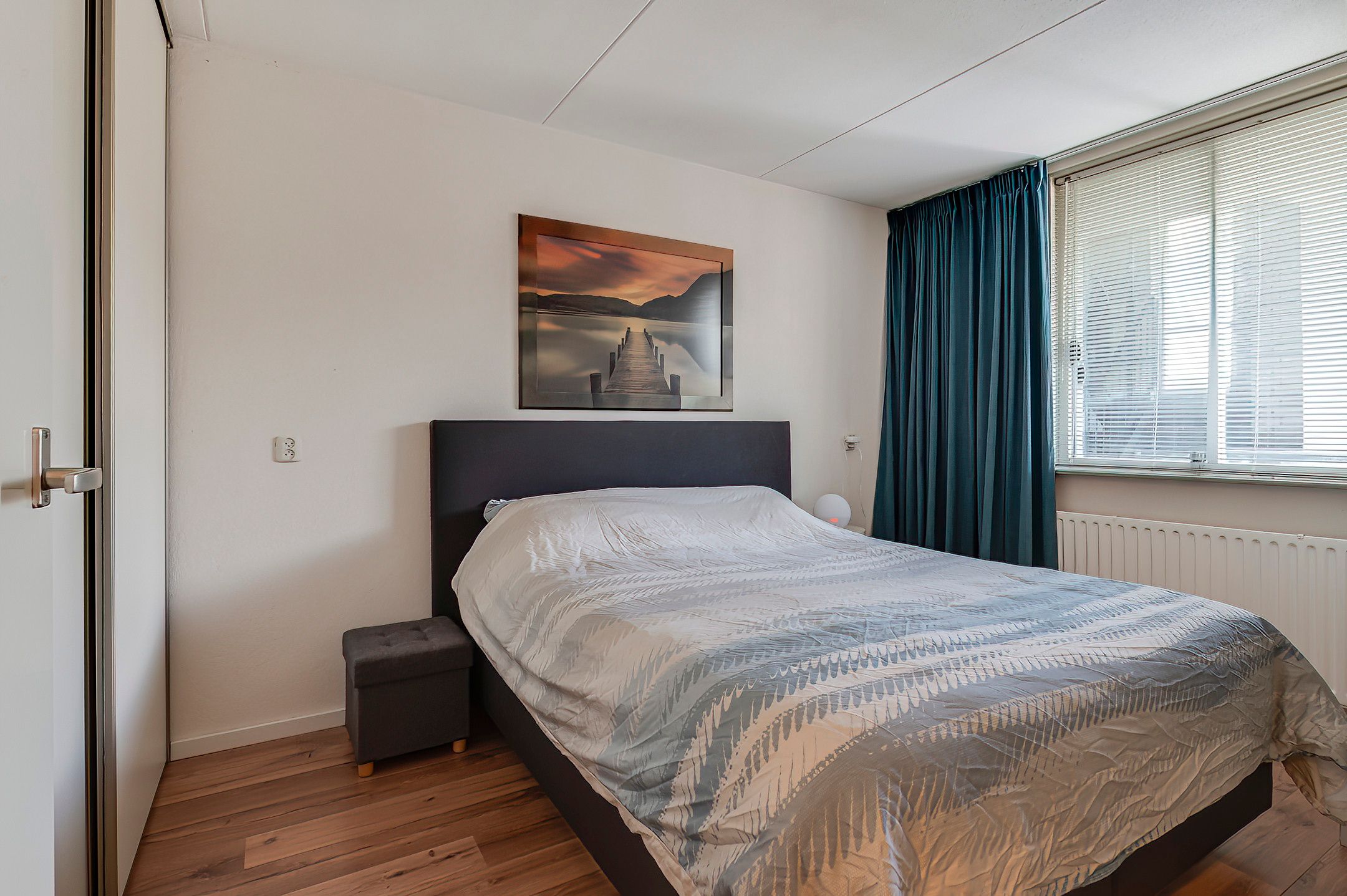 Light and Spacious 3-Room Apartment with Sunny Balcony — 13