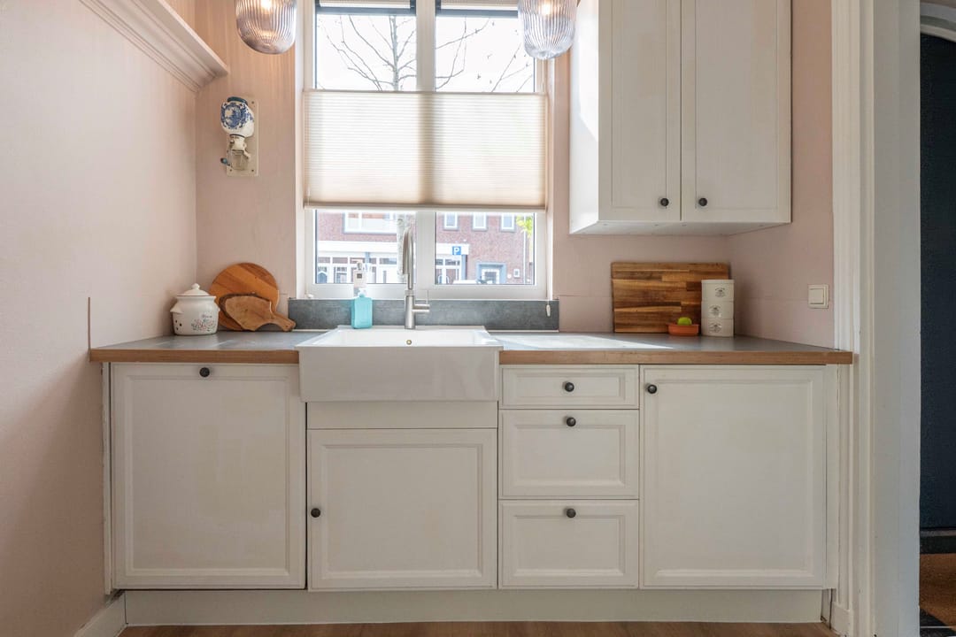 Atmospheric Family Home in Village Center — 17