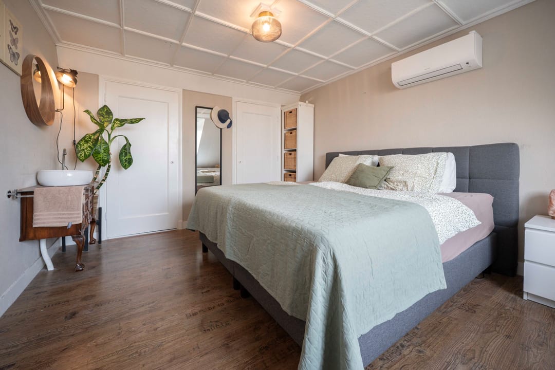 Atmospheric Family Home in Village Center — 37