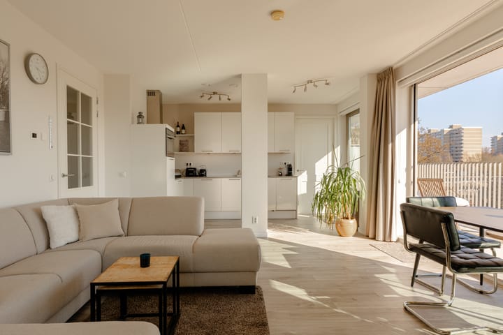 Photo 2 of De Klencke 103-A