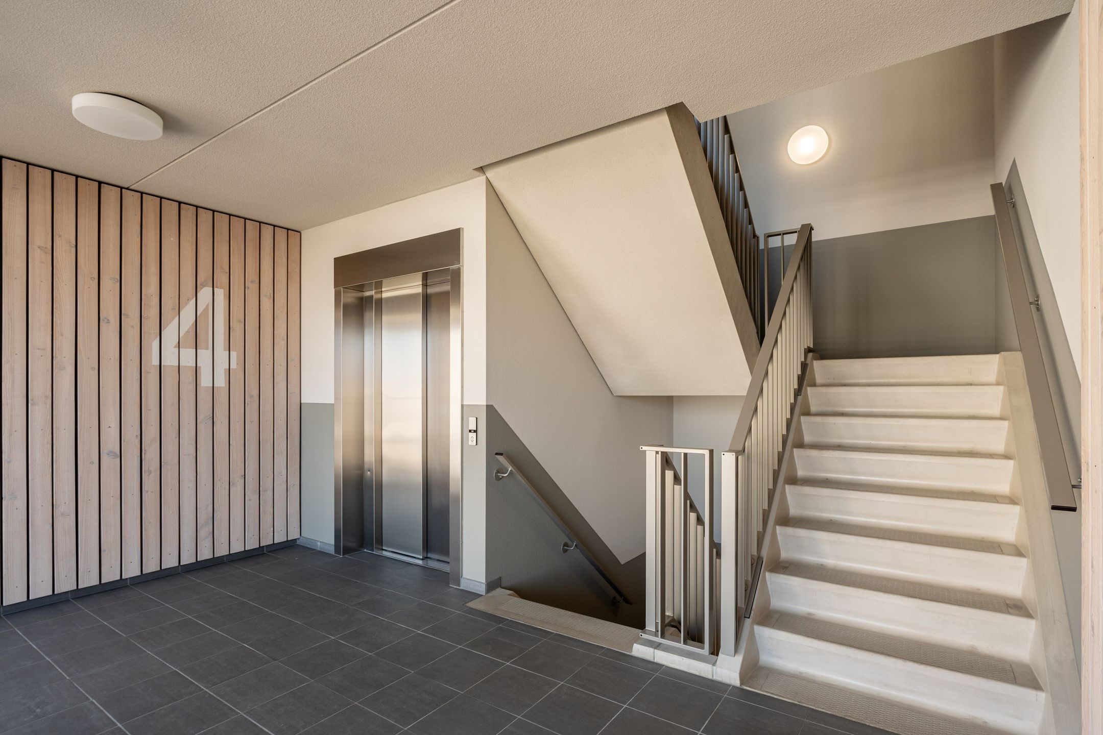 Photo 18 of De Klencke 103-A