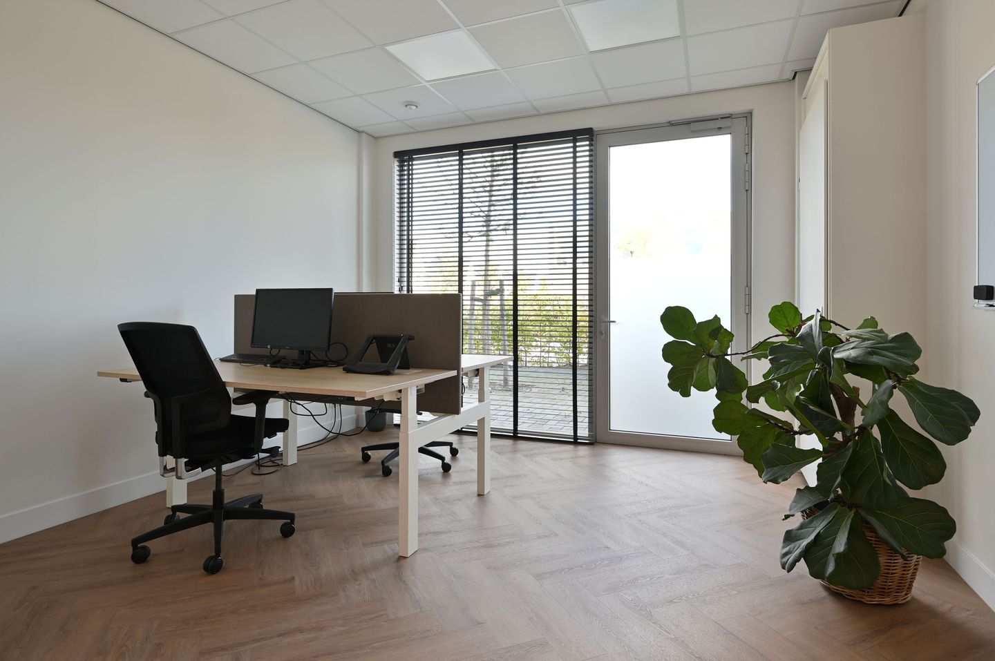 View photo 5 of Binnendelta 2-d