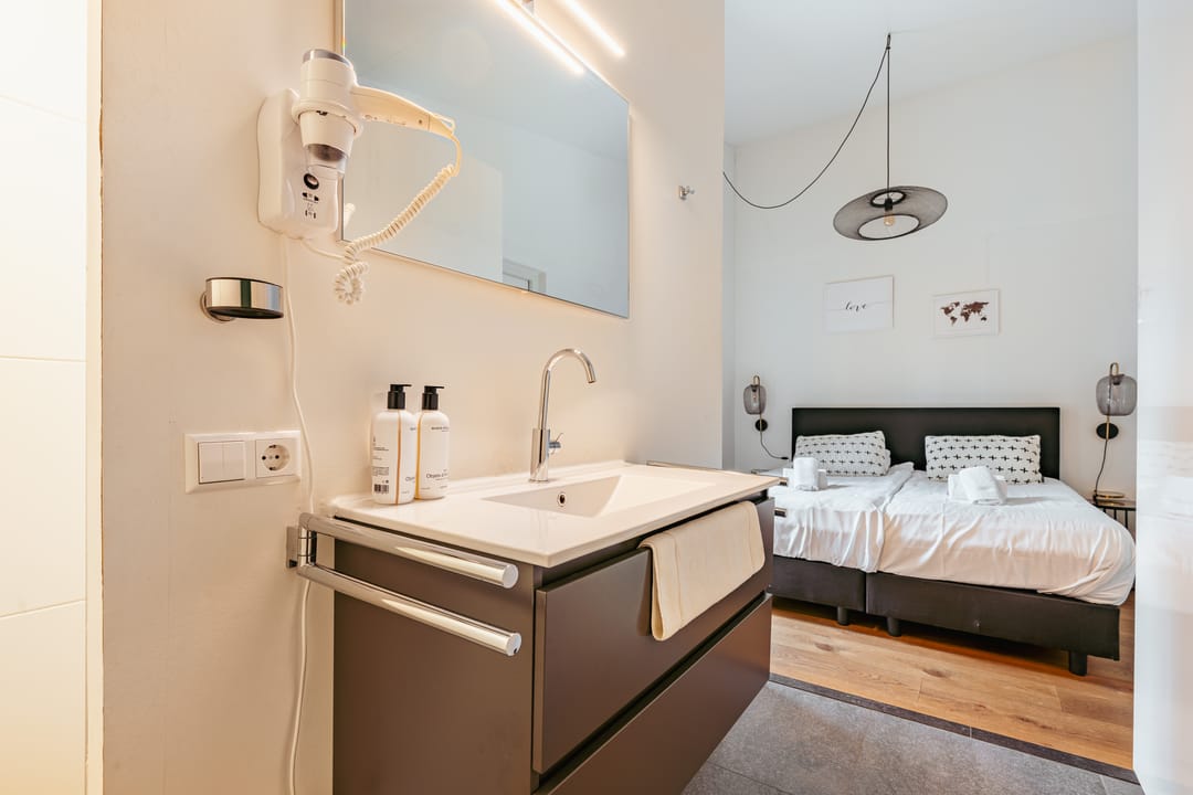 Photo 22 of Rading 2-A61