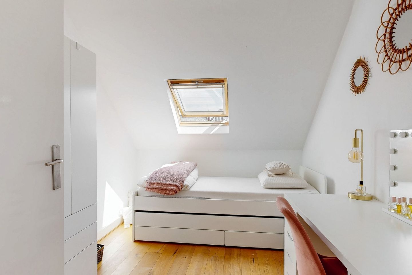 Renovated Townhouse with Garden and Roof Terrace in Roermond Center — 20