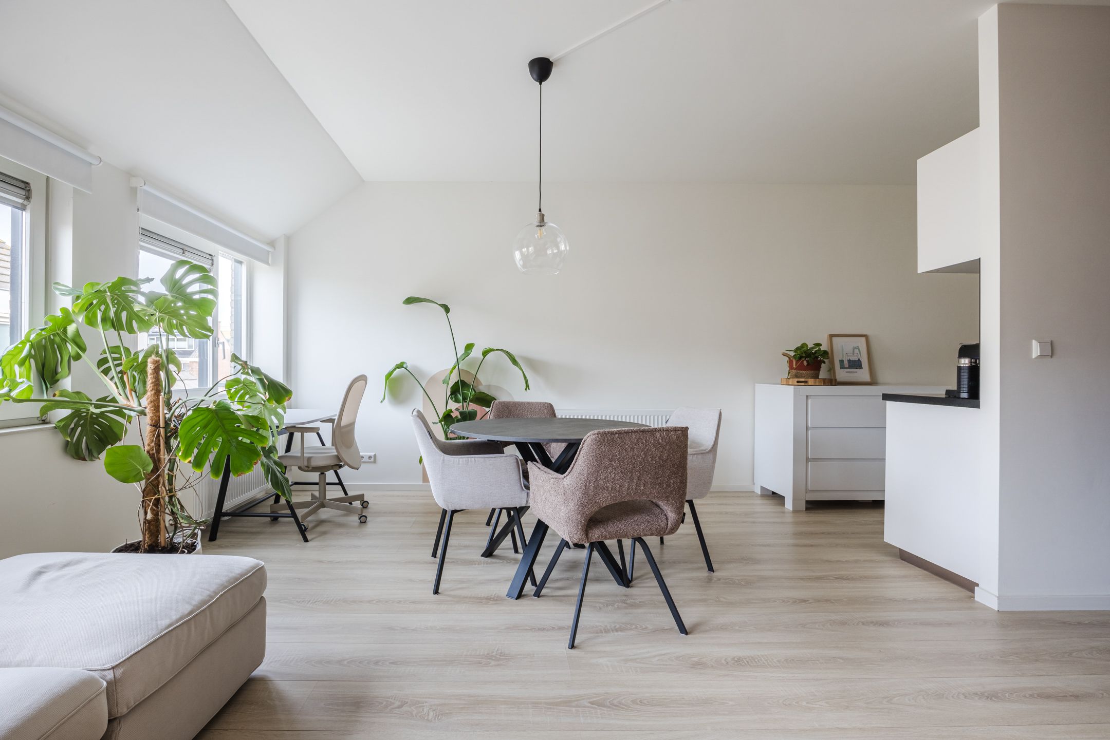 Foto 9 van Uiverlaan 12-E