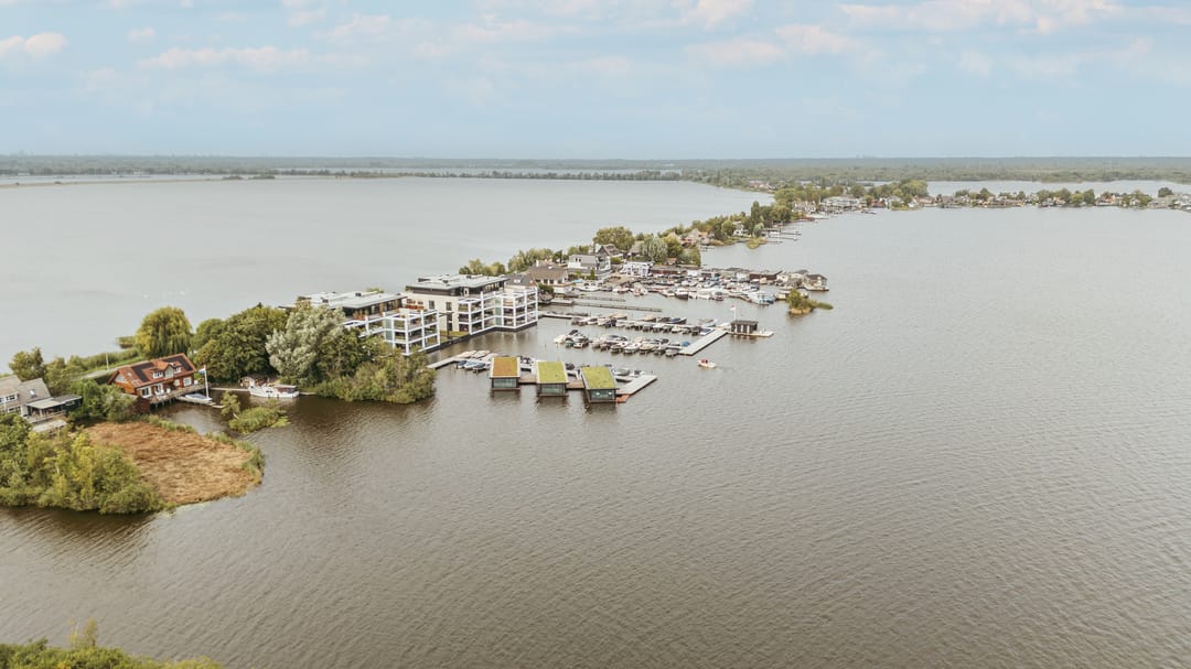 Exclusive New Water Villa on the Loosdrechtse Plassen — 24