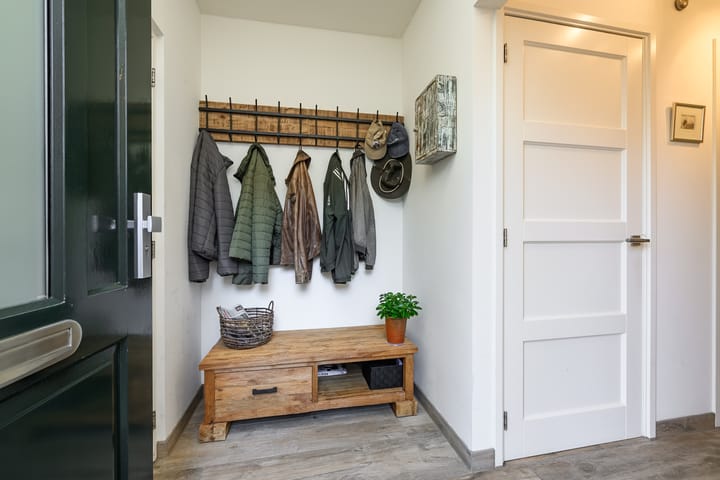 Photo 2 of Buizerd 61