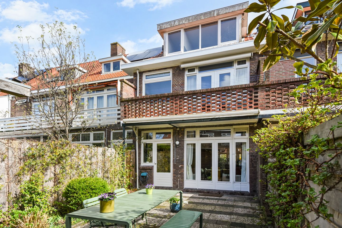 Characterful 1930s Terraced House with Five Bedrooms in Delft — 15