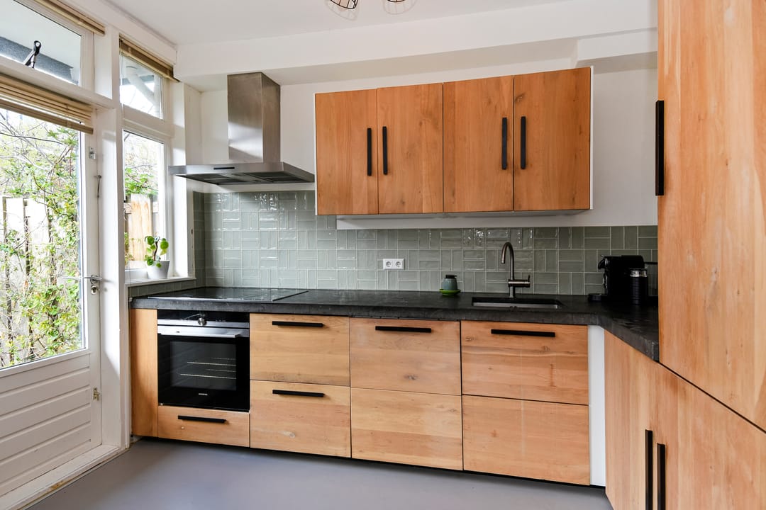 Characterful 1930s Terraced House with Five Bedrooms in Delft — 18