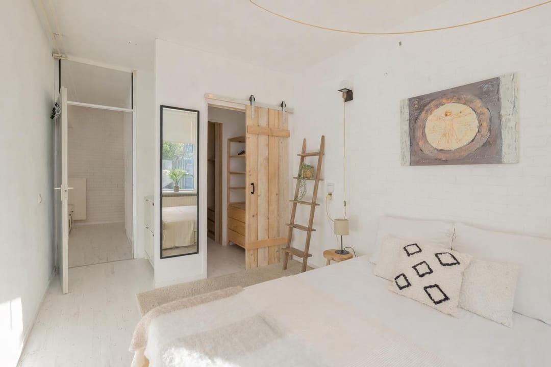 Photo 16 of Midscheeps 122