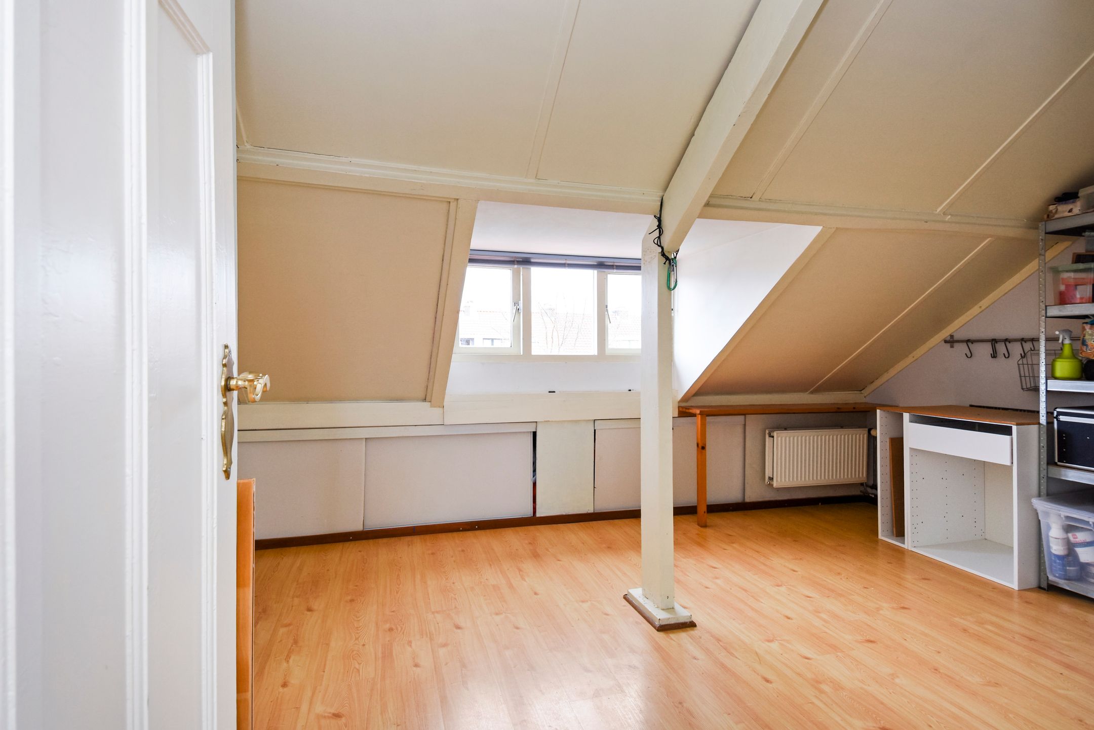 Characterful 1930s Terraced House with Five Bedrooms in Delft — 34