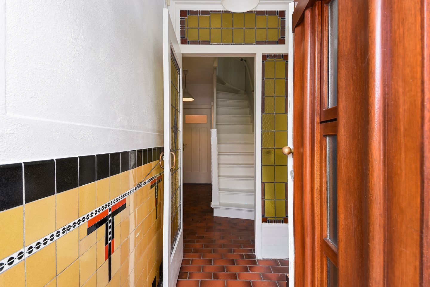 Characterful 1930s Terraced House with Five Bedrooms in Delft — 35